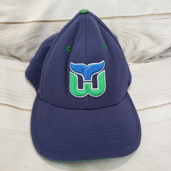 Vintage Old Time Hockey Hartford Whalers Flex Fit Baseball Hat Blue Green NHL - Picture 11 of 11